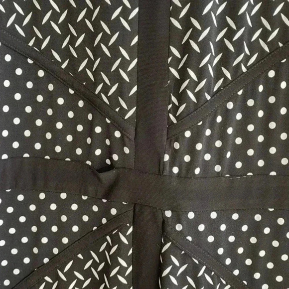Just…Taylor Black and White Print A-Line Dress, Polka Dot Floral Dress, Size 2 - Picture 12 of 16